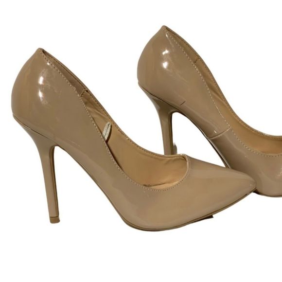 Wild Diva Taupe Patent Heels - Picture 1 of 13